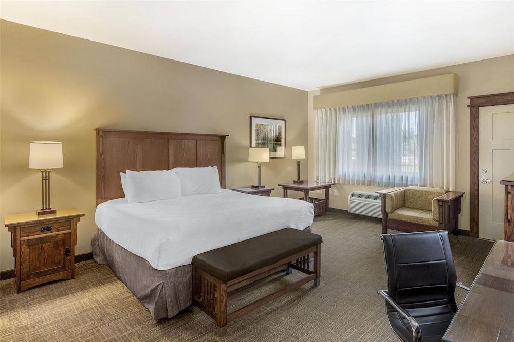 Best Western Plus High Country Inn Standard Room, 1 Queen Bed, Accessible, Bathtub