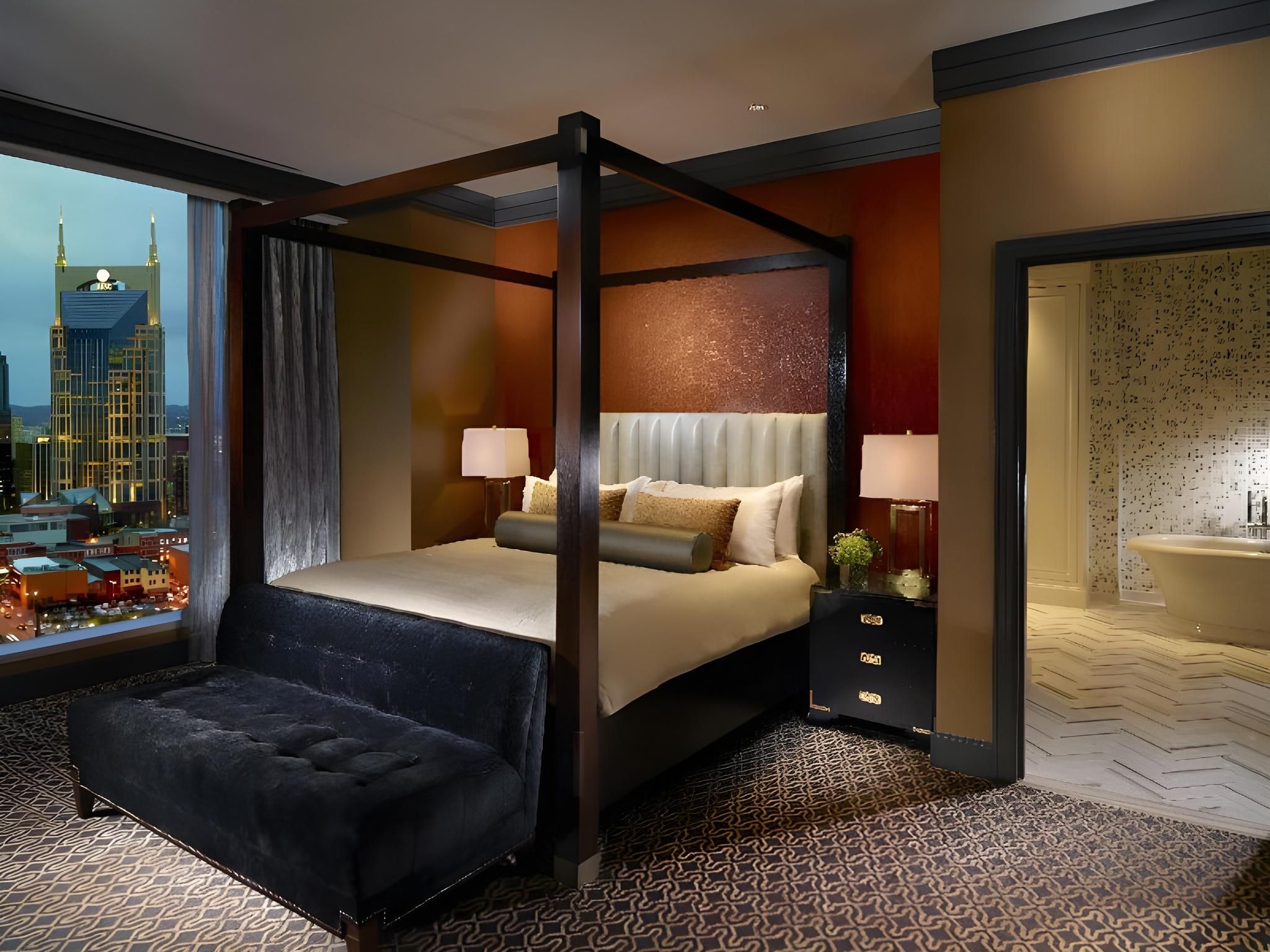 ADA One Bedroom Suite - 1 King Bed