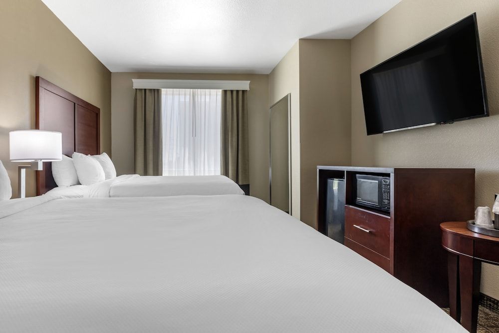 Standard Room, 2 Queen Beds, Non Smoking