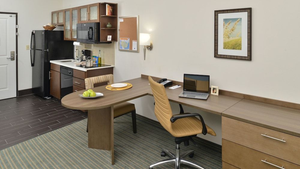 Studio Suite, 1 King Bed, Accessible (Comm, Tub)