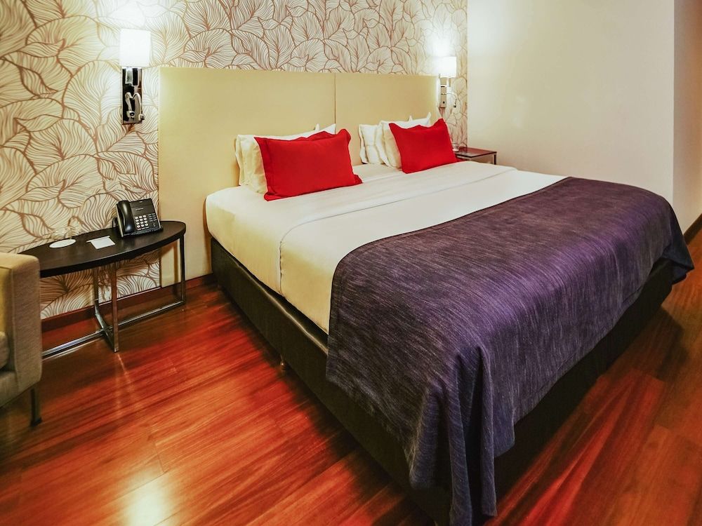 Standard Room, 1 King Bed