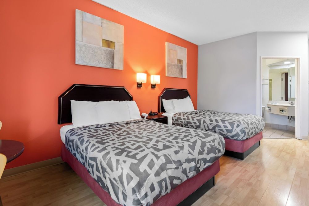 Scottish Inns & Suites Harrisburg - Hershey North Comfort Double Room