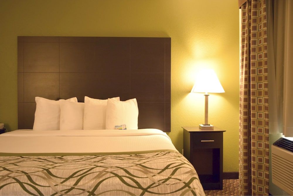 Studio Suite, 1 King Bed, Accessible, Non Smoking
