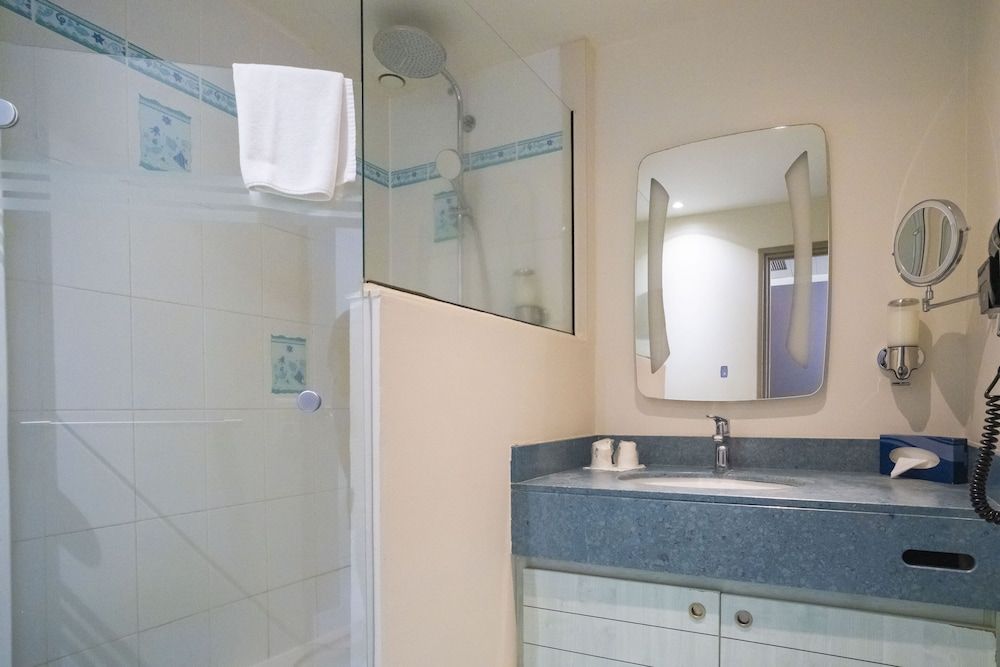 Hotel Fleur d'Epée Double Room 7