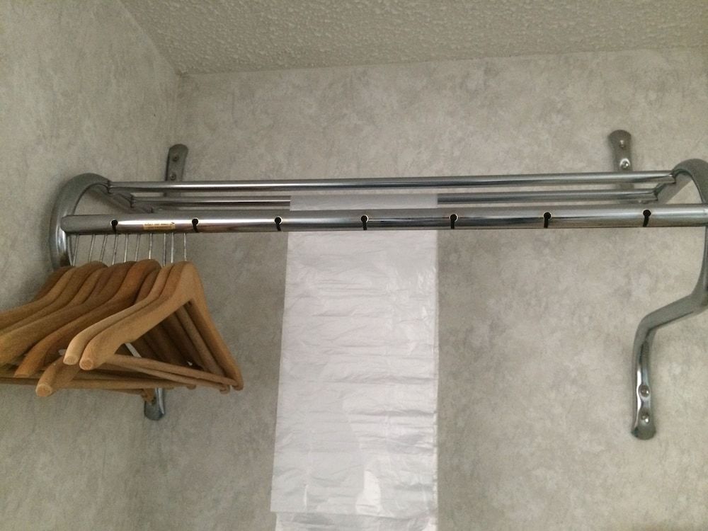 Island Inn Standard Room 10