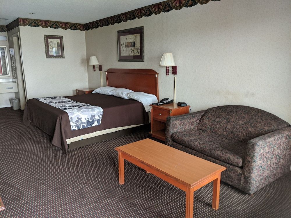 Standard Room, 1 King Bed