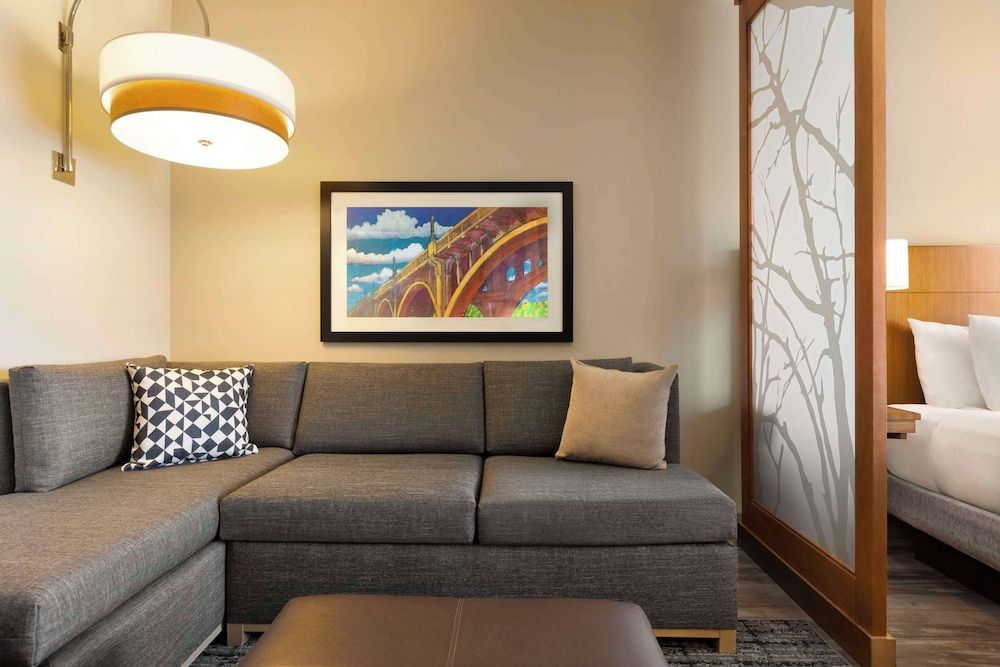 Room, 1 King Bed (High Floor)