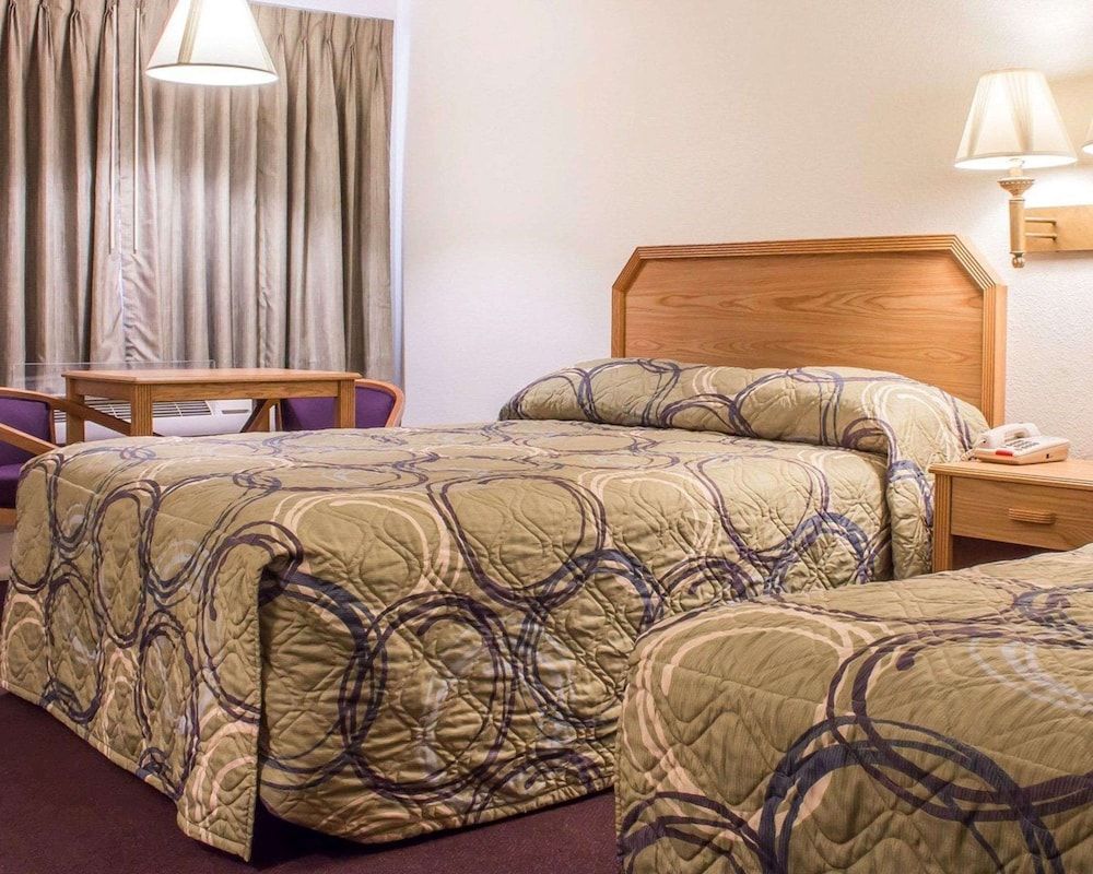 Standard Room, 2 Queen Beds, Non Smoking