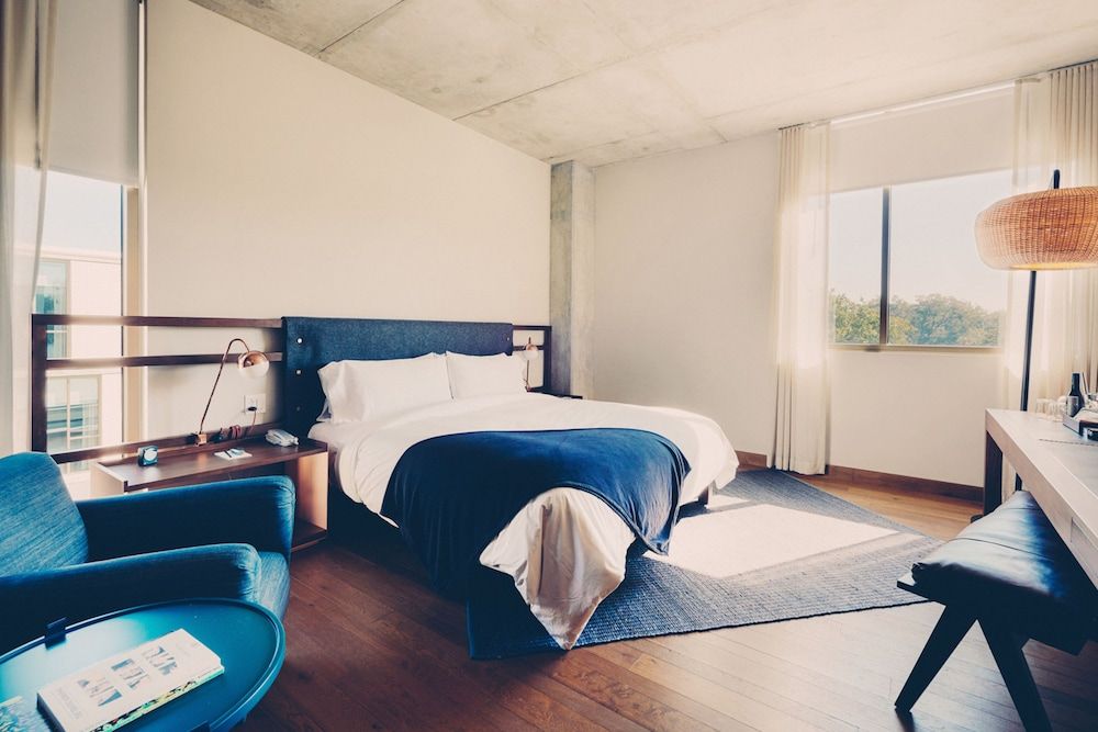Room (River City)