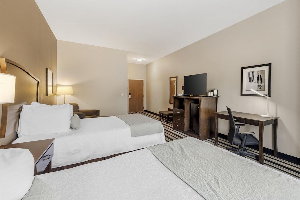 Best Western Plus Sand Bass Inn & Suites Suite, 2 Queen Beds, Accessible, Refrigerator & Microwave (with Sofabed) 2