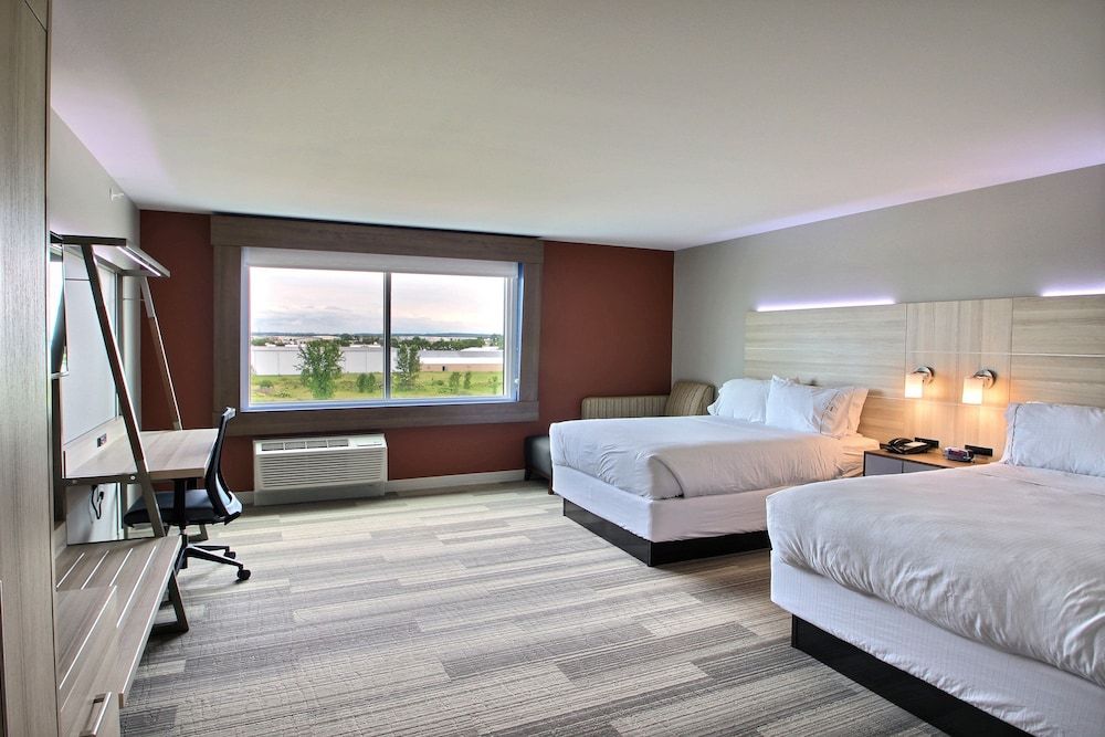 Standard Room, 2 Queen Beds (Extra Floor Space)