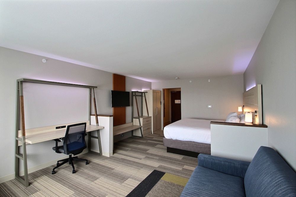 Suite, 1 King Bed