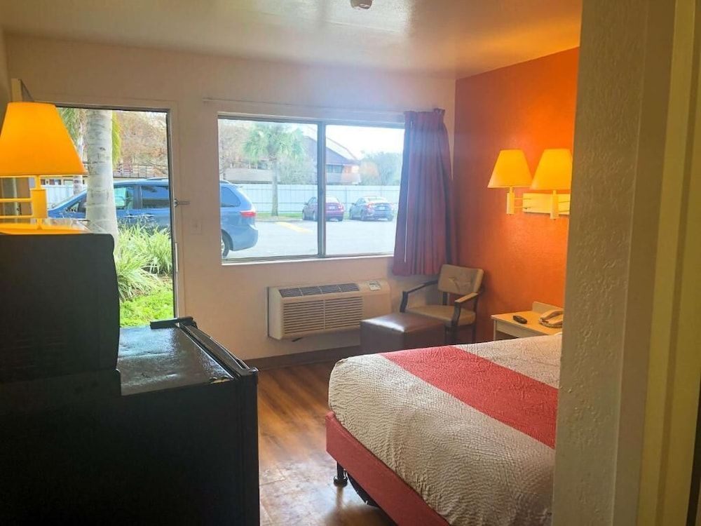 Standard Room, 2 Double Beds, Non Smoking