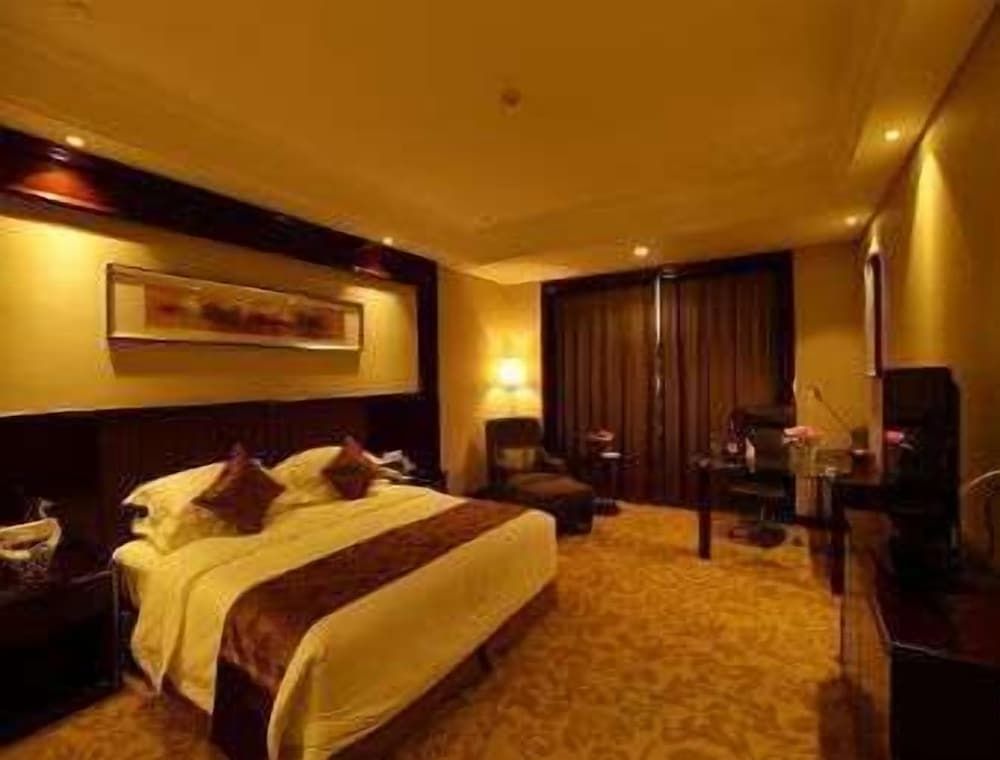 Ramada Changzhou Room, 1 King Bed