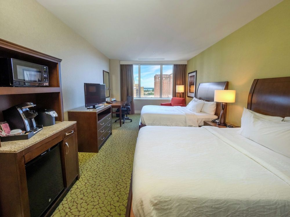 Hilton Garden Inn Buffalo Downtown