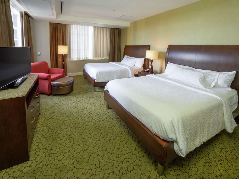 Hilton Garden Inn Buffalo Downtown Room, 2 Queen Beds, Accessible, City View (Roll-In Shower) 4