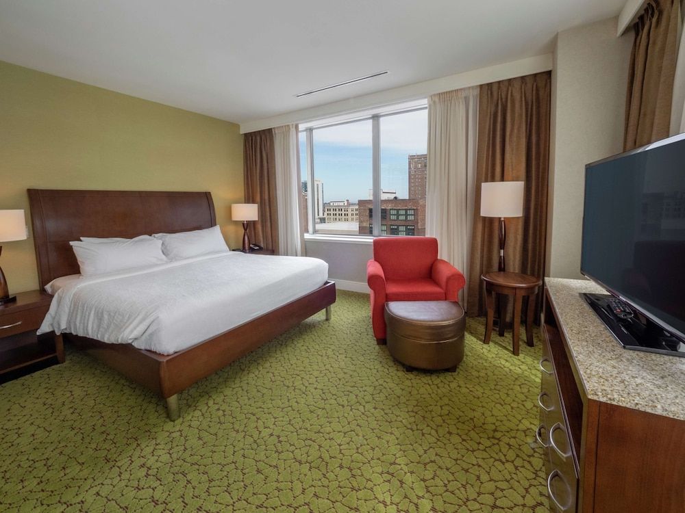 Junior Suite, 1 King Bed, Non Smoking