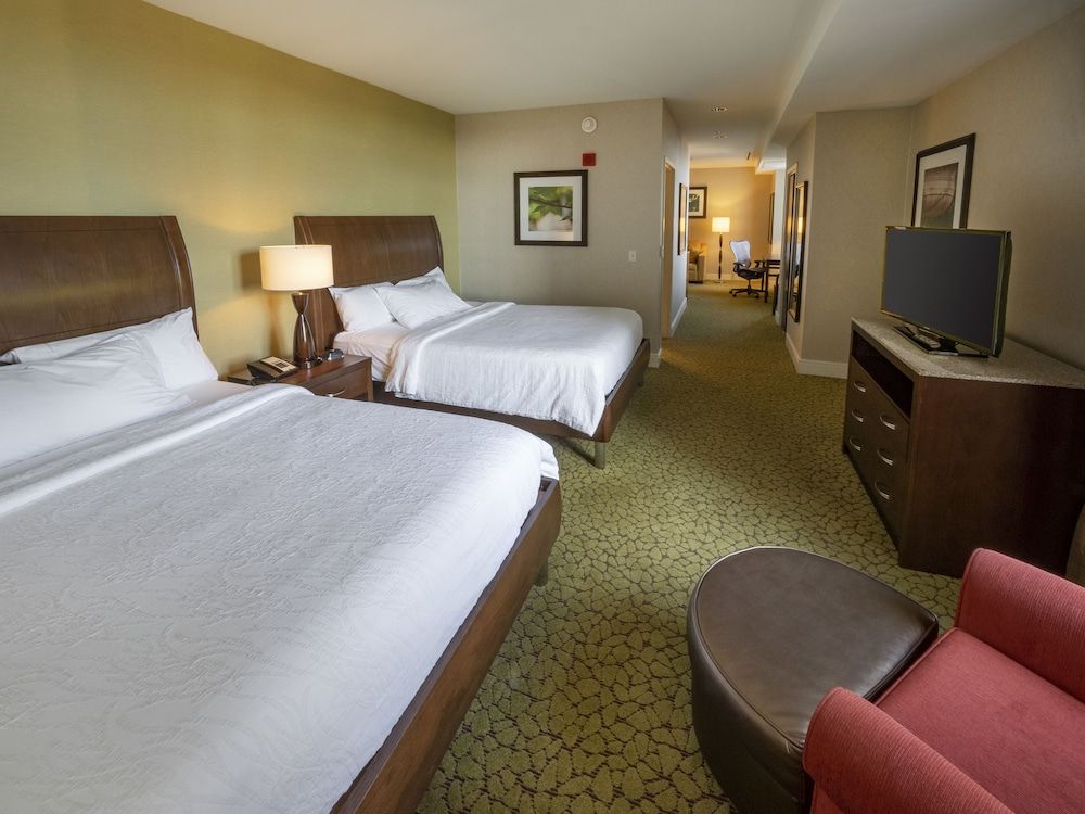 Hilton Garden Inn Buffalo Downtown Room, 2 Queen Beds, Accessible, City View (Roll-In Shower) 3