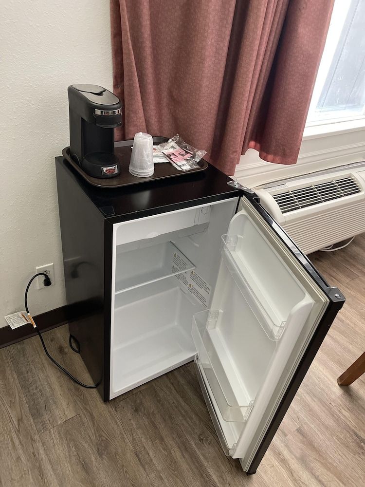 Safari Motel Standard Room, 1 Queen Bed 13