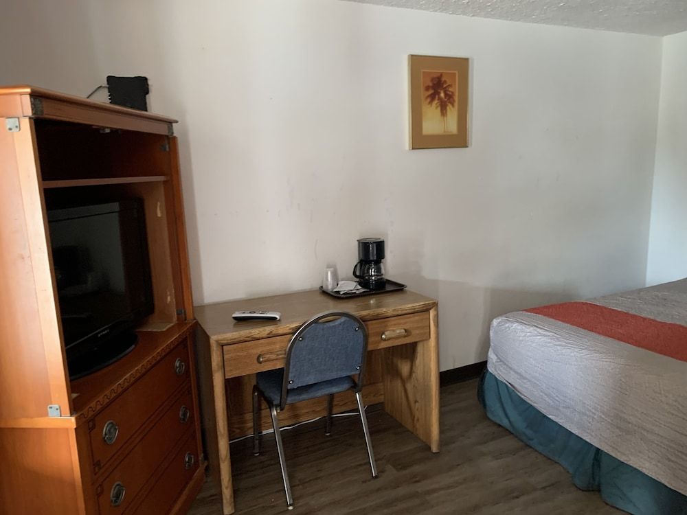 Safari Motel Standard Room, 1 Queen Bed 3