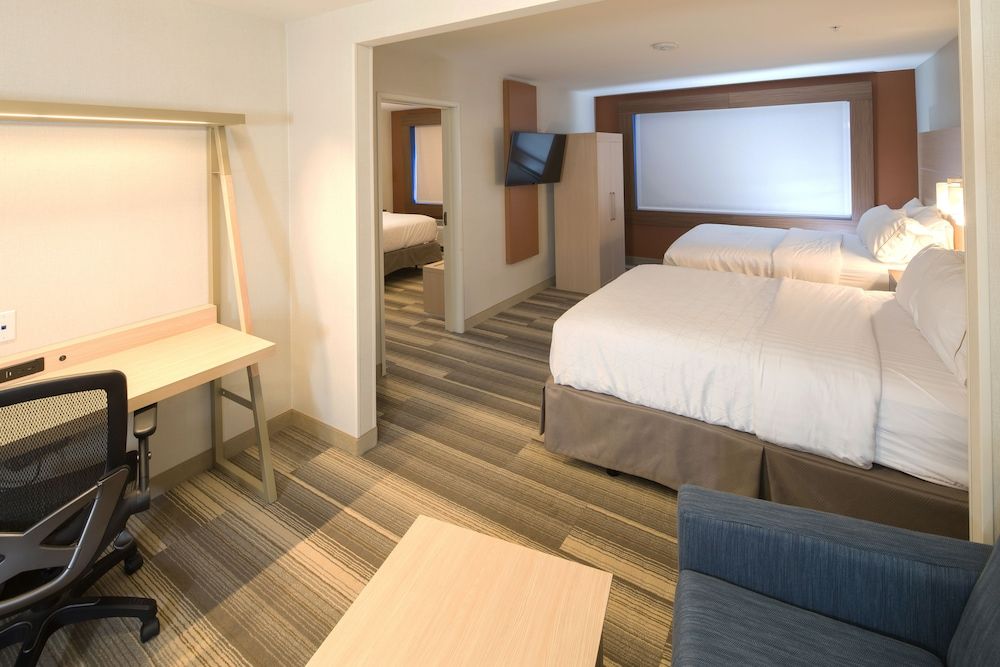 Suite, 2 Bedrooms, Accessible (Mobility, Accessible Tub)