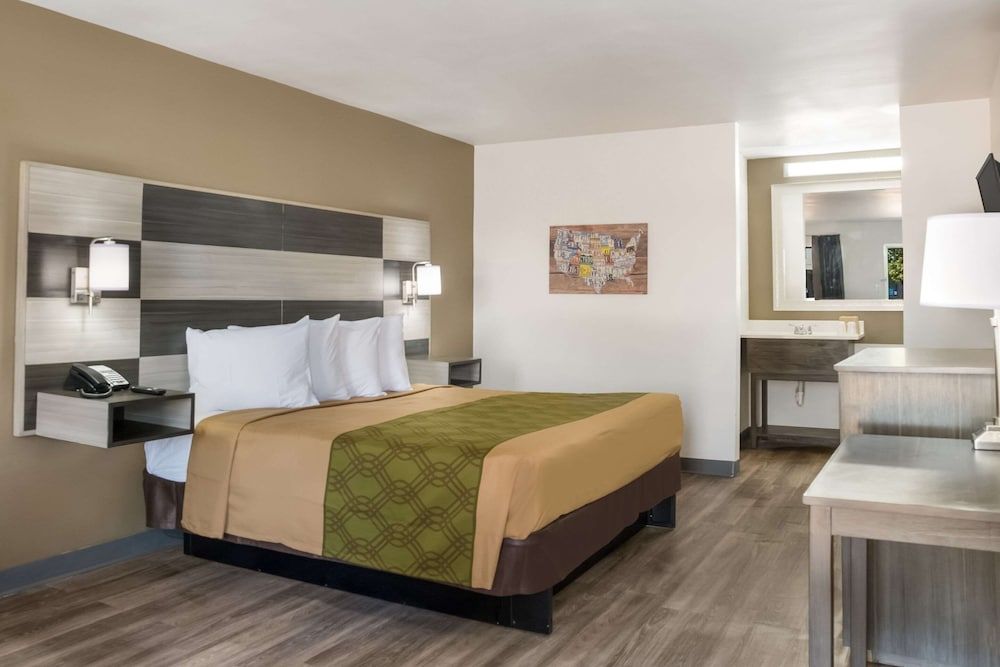 Room, 1 King Bed, Accessible, Non Smoking