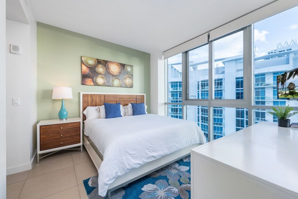 Deluxe One Bedroom Apartment, Bay View High Floor