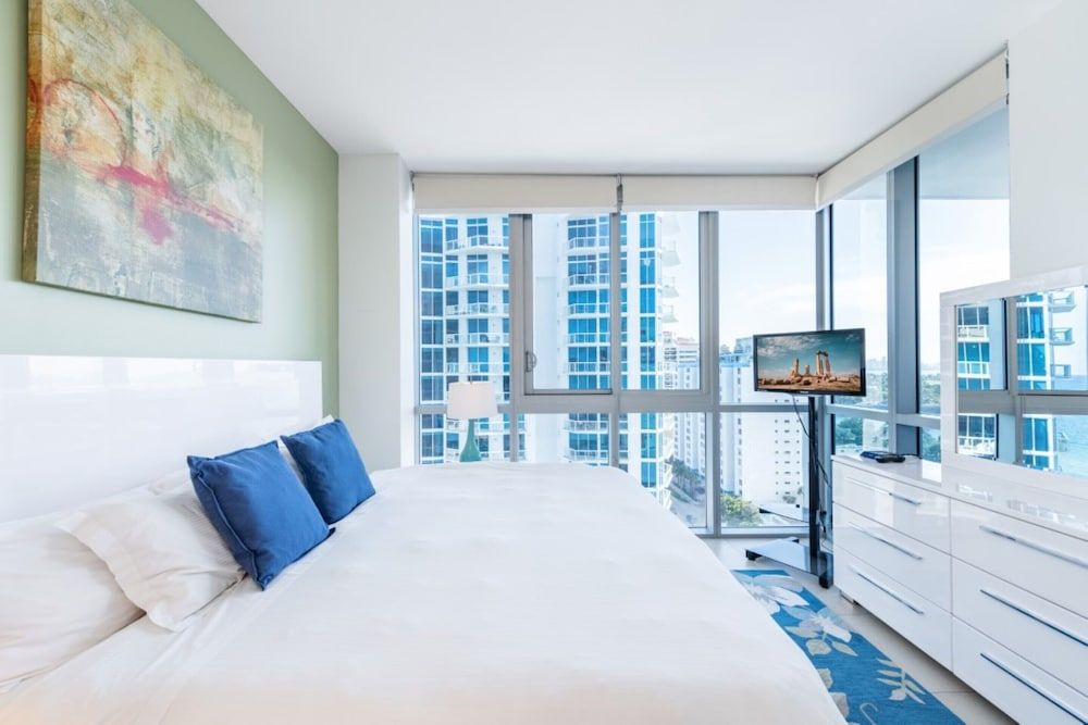 Deluxe One Bedroom Apartment Partial Ocean View High Floor