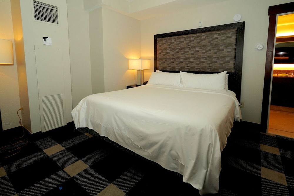 undefined Heavenly Village Condos - Grand Residence 4