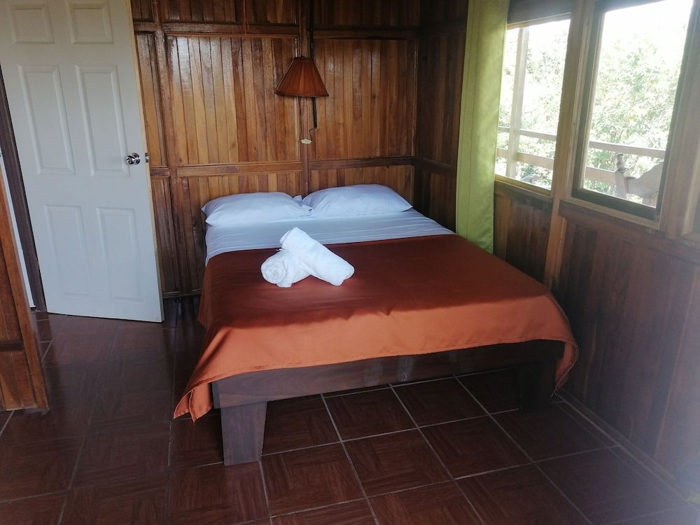 House, 4 Bedrooms