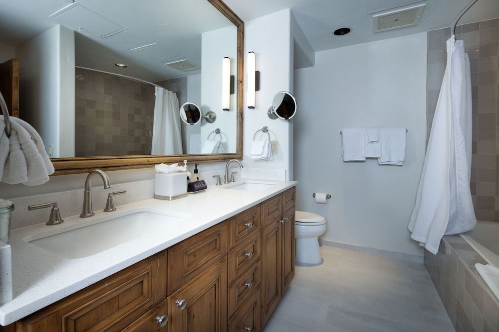 Gravity Haus Vail Two Bedroom Valley View Condo (No Pets) 4