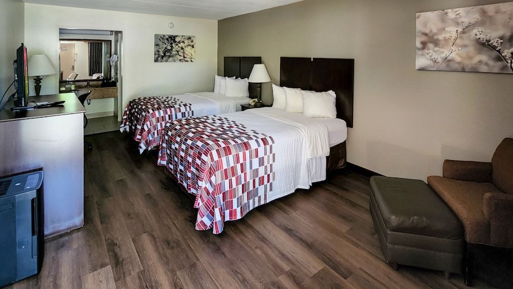 Deluxe Room, 2 Queen Beds, Non Smoking