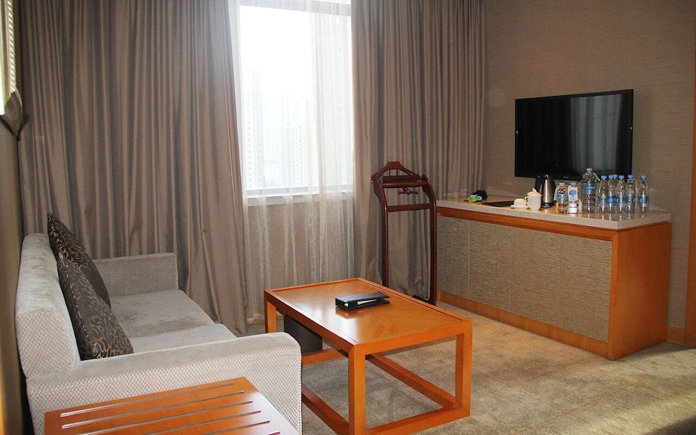 Deluxe Suite