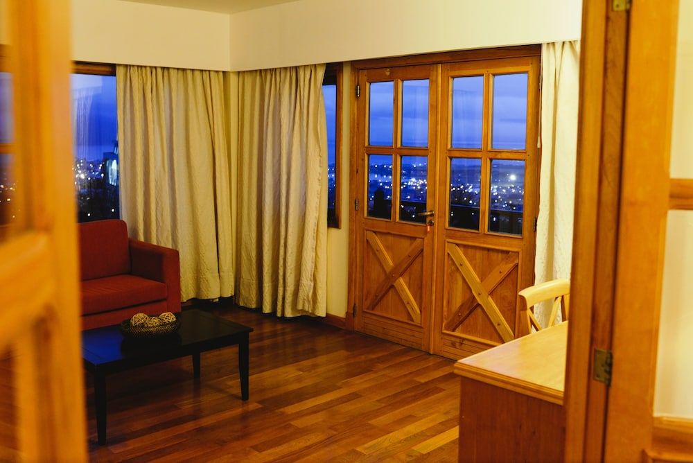 Altos Ushuaia Hotel & Resto Junior Suite 8