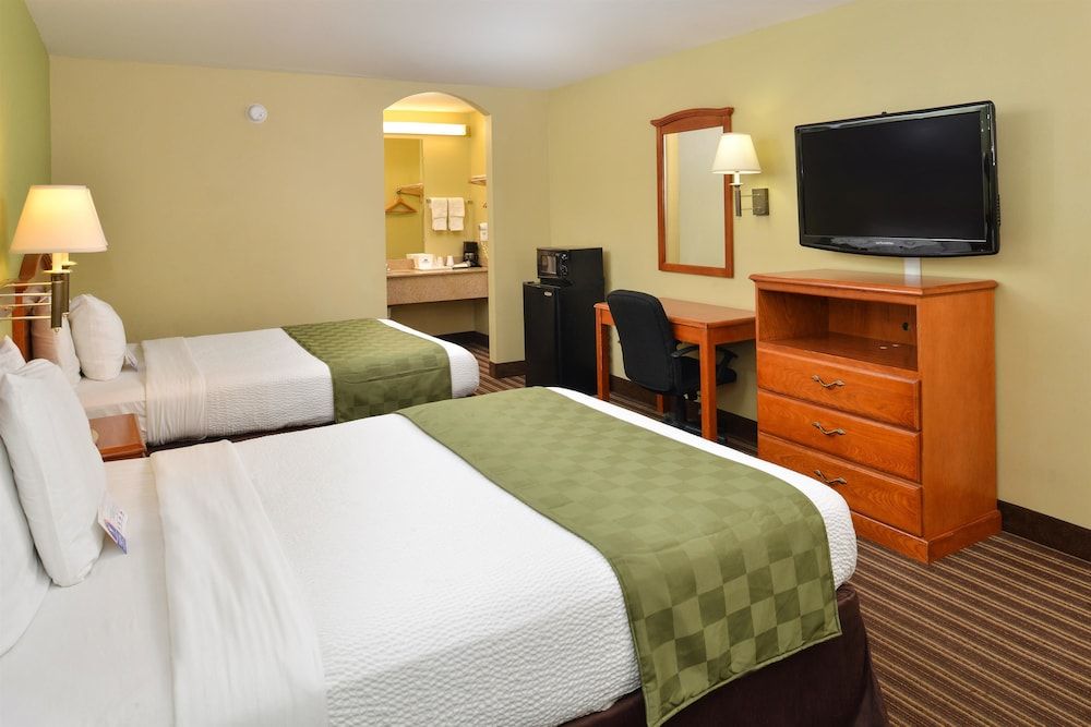 Room, 2 Queen Beds