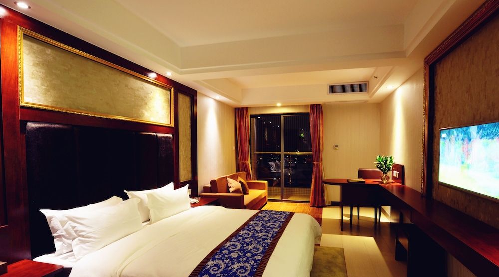 Deluxe King Room