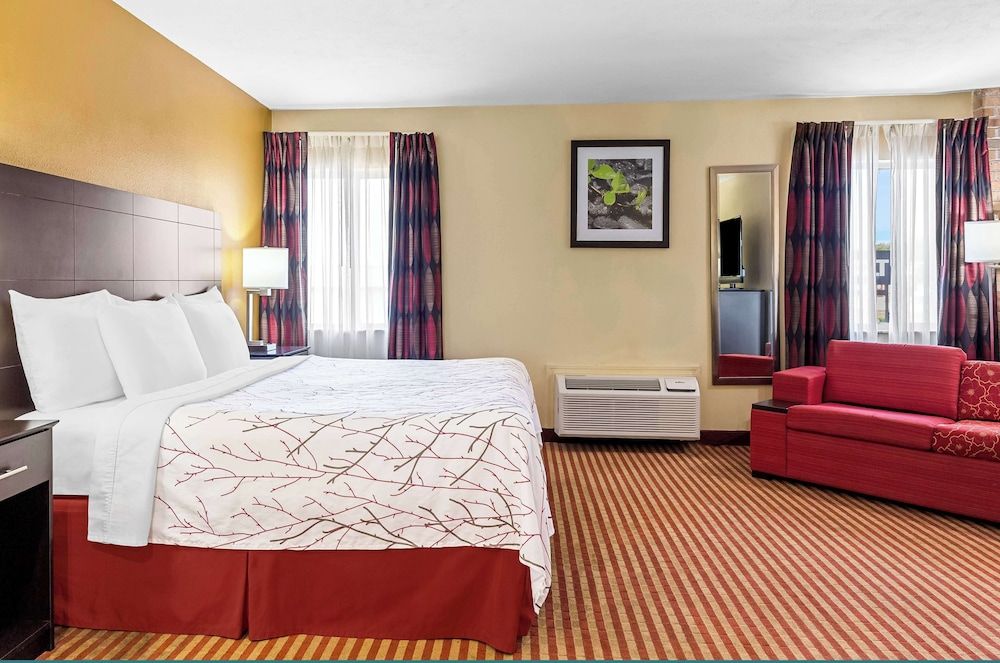 Suite, 1 King Bed, Non Smoking, Jetted Tub