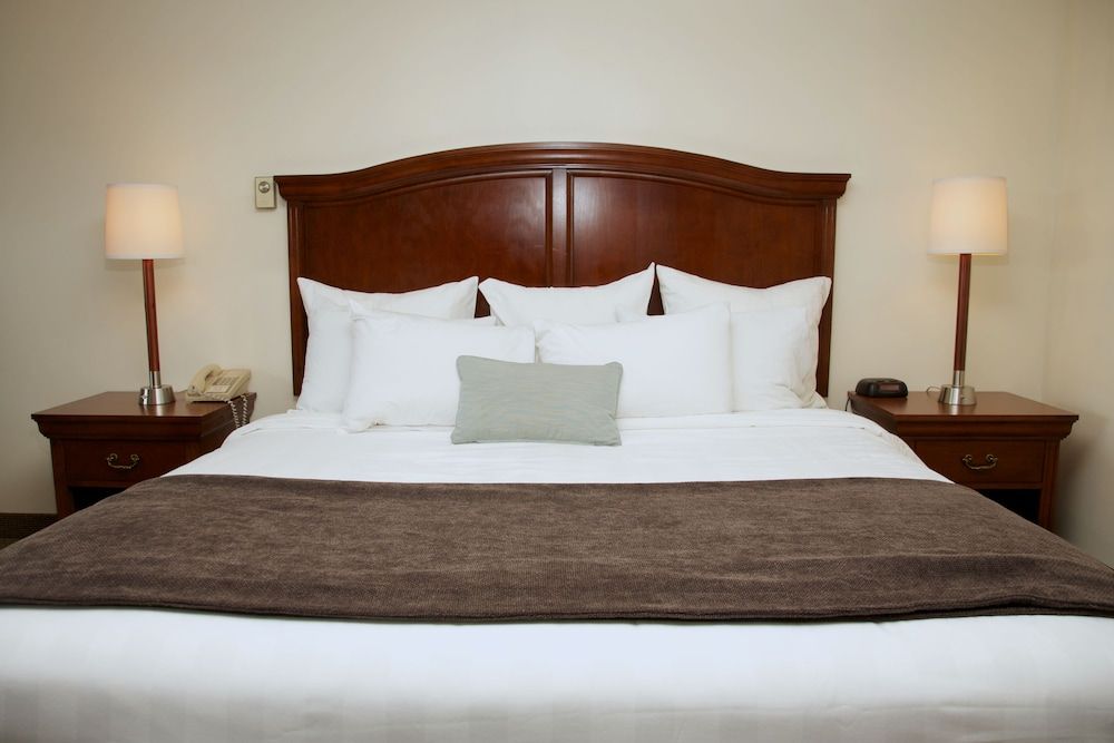 Deluxe Room, 1 King Bed with Sofa bed