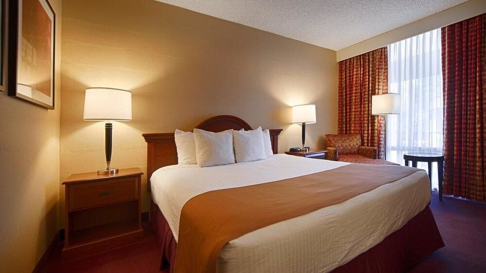 West Gate Inn Nyack Standard Room, 1 King Bed 2