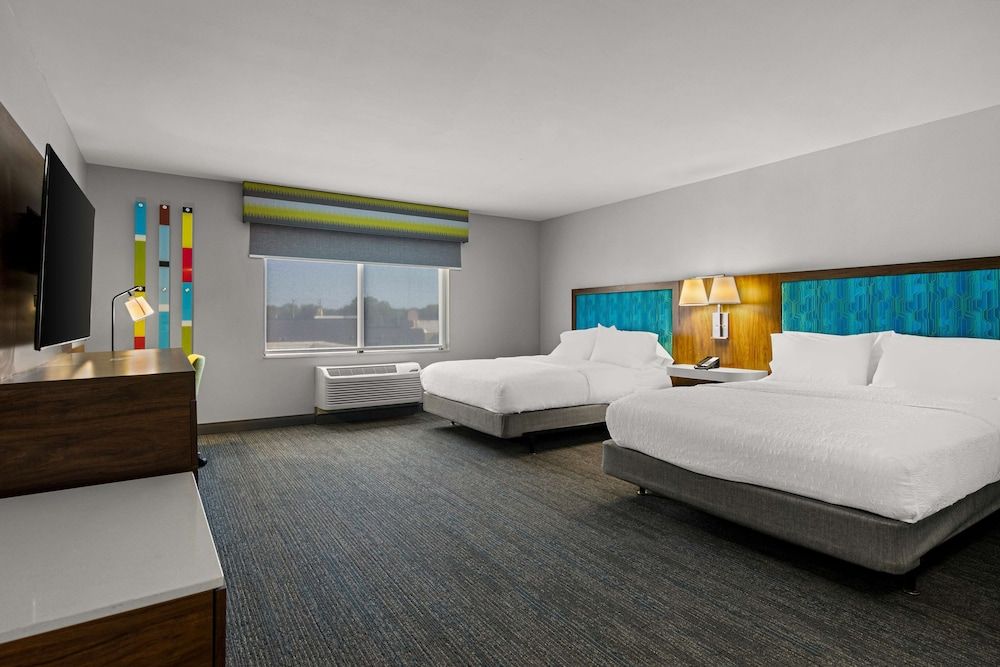 Room, 2 Queen Beds, Accessible, Non Smoking