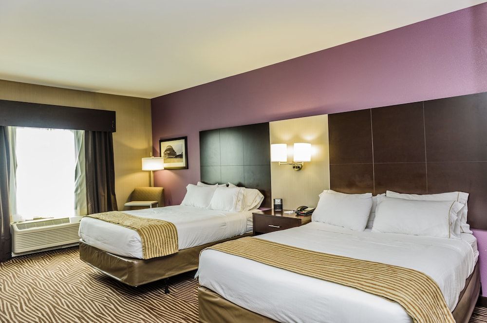 Holiday Inn Express Cheektowaga North East by IHG