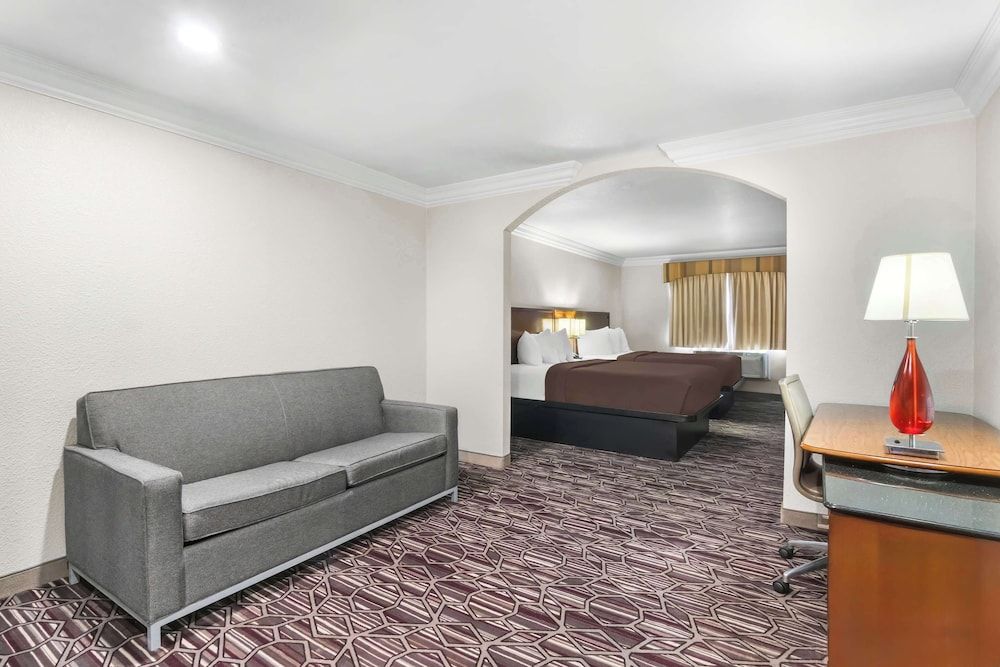 Suite, 2 Queen Beds, Accessible, Refrigerator & Microwave (with Sofabed)