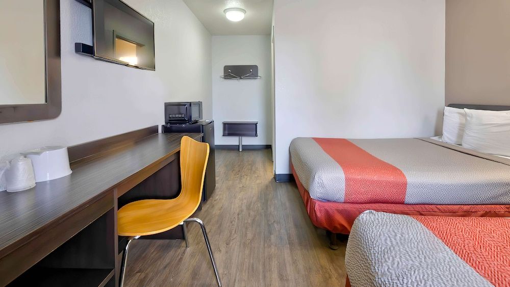 Motel 6 Gallup, NM Standard Room, 2 Double Beds, Non Smoking