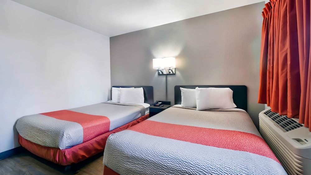 Motel 6 Gallup, NM Standard Room, 2 Double Beds, Non Smoking 2