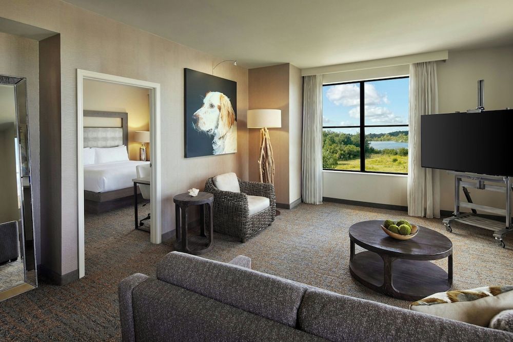 Presidential Suite, 1 King Bed, Lake View