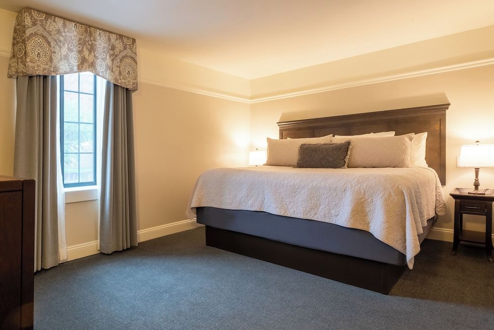 The Stratford Two Bedroom Suite