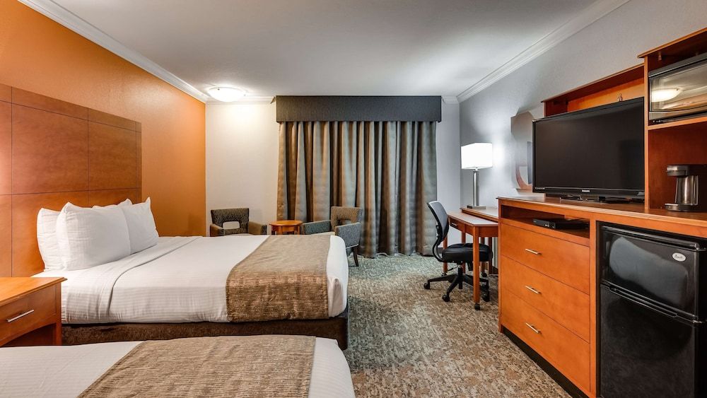 Standard Room, 2 Queen Beds, Non Smoking, Refrigerator & Microwave