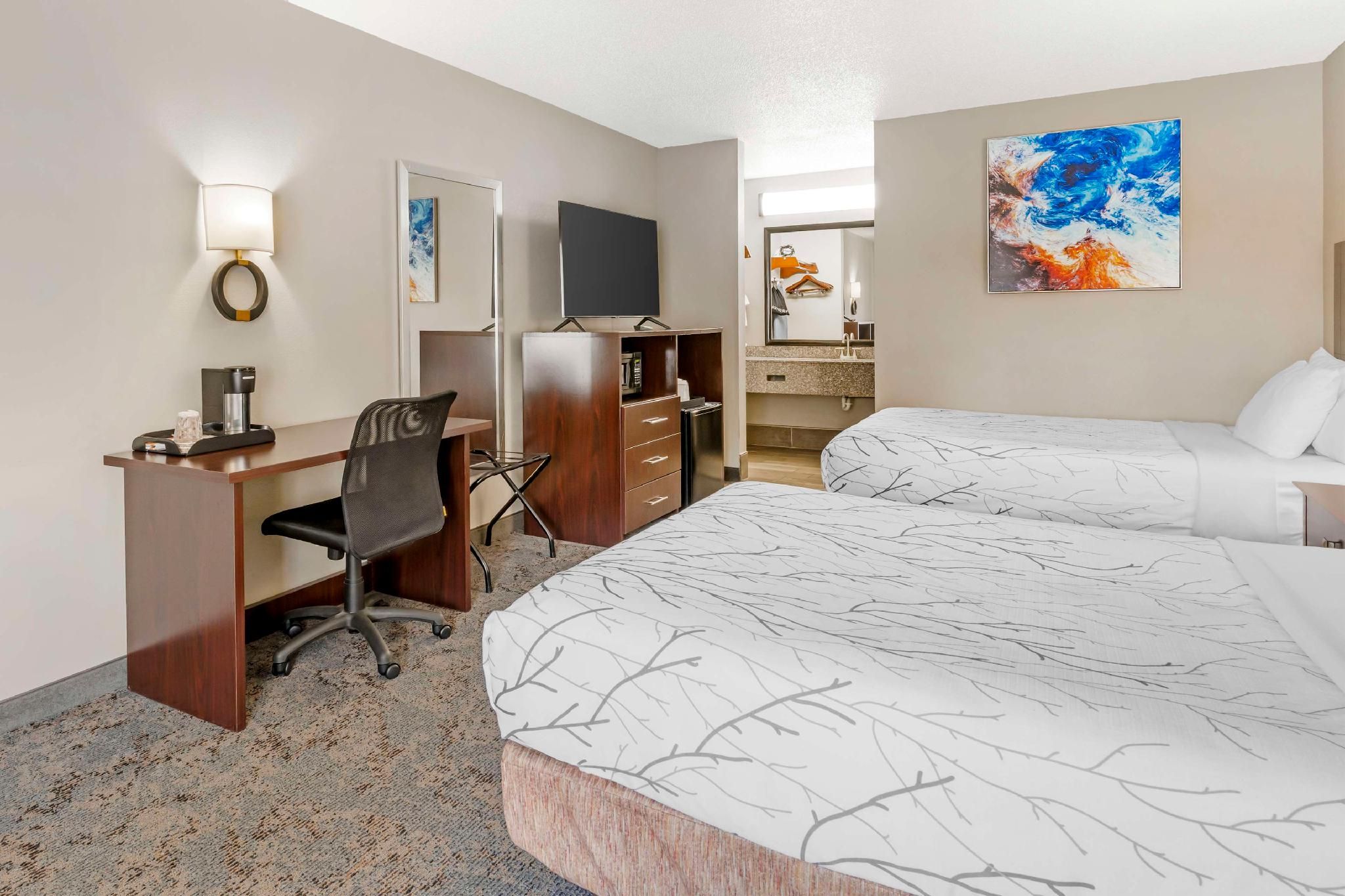 2 double beds, nonsmoking