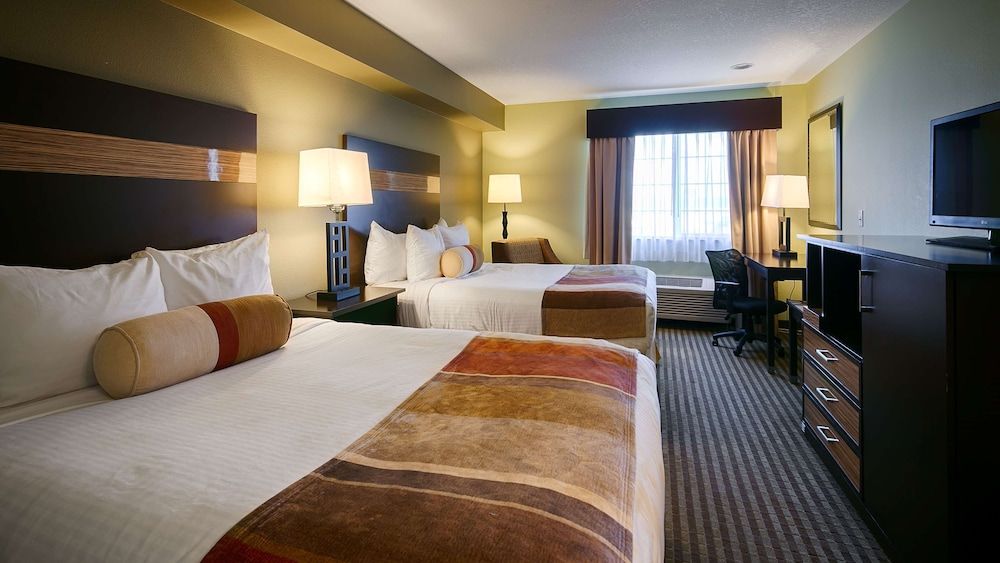 Standard Room, 2 Queen Beds, Non Smoking, Refrigerator & Microwave