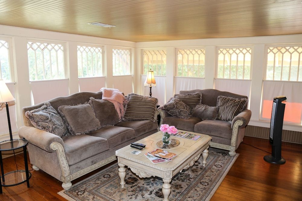Superior Suite, 1 King Bed, Ensuite (Josephine's Suite)